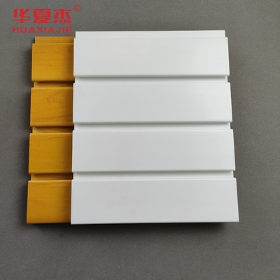 স্তরিত / কাঠ শস্য PVC Slatwall প্যানেল ফায়ারপ্রুফ মাল্টি রঙ